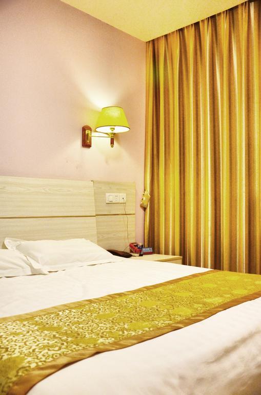 Nafee Hotel Zhenjiang  Oda fotoğraf